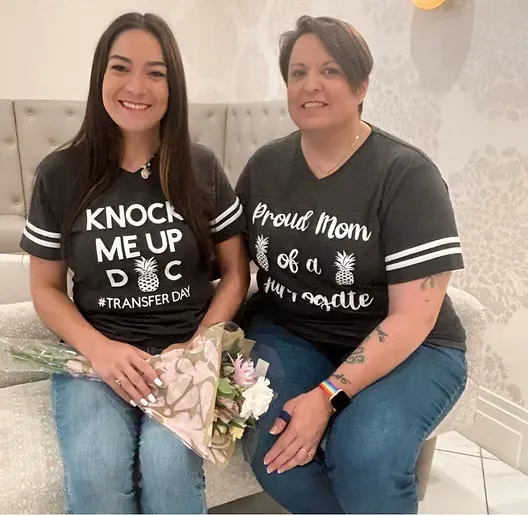 Gestational surrogate with intended parents during journey support