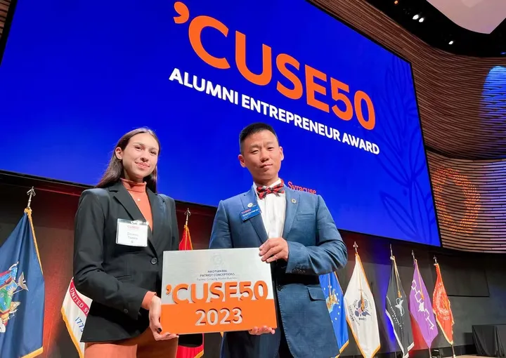 Patriot Conceptions team meeting with intended parents about surrogacy planning